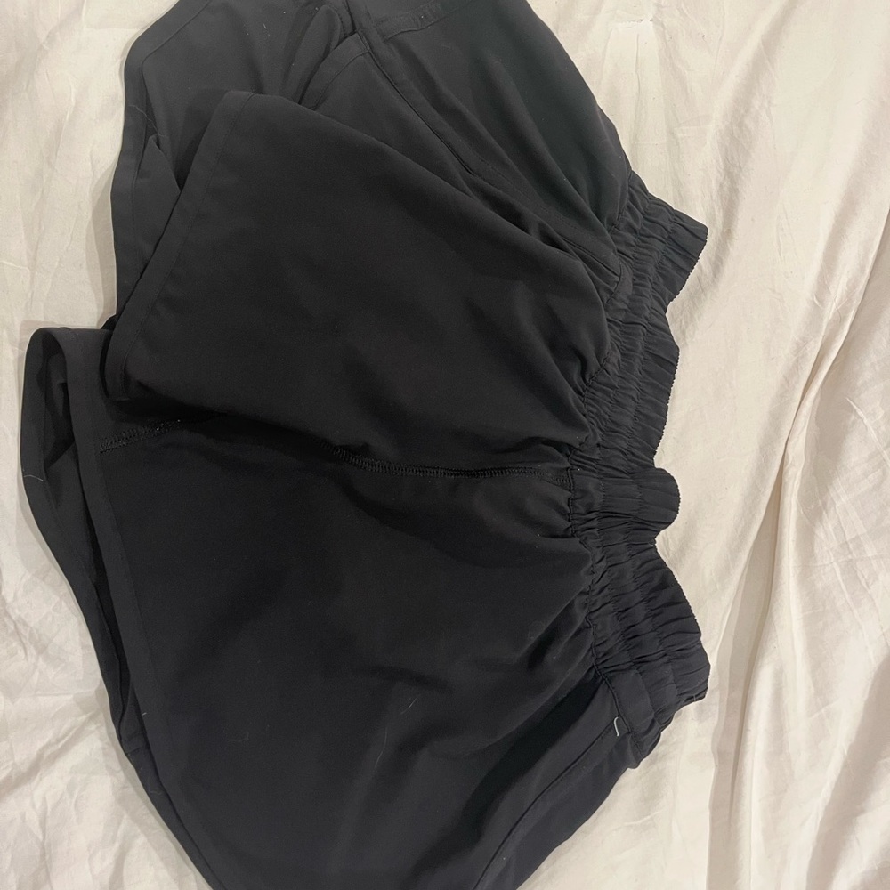 Lululemon track that shorts